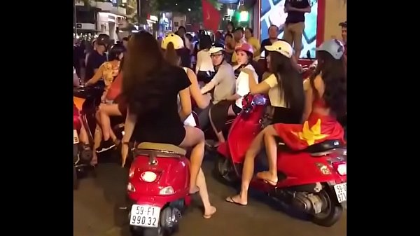 Sex Chiến Tranh Giữa Các Vi Sao